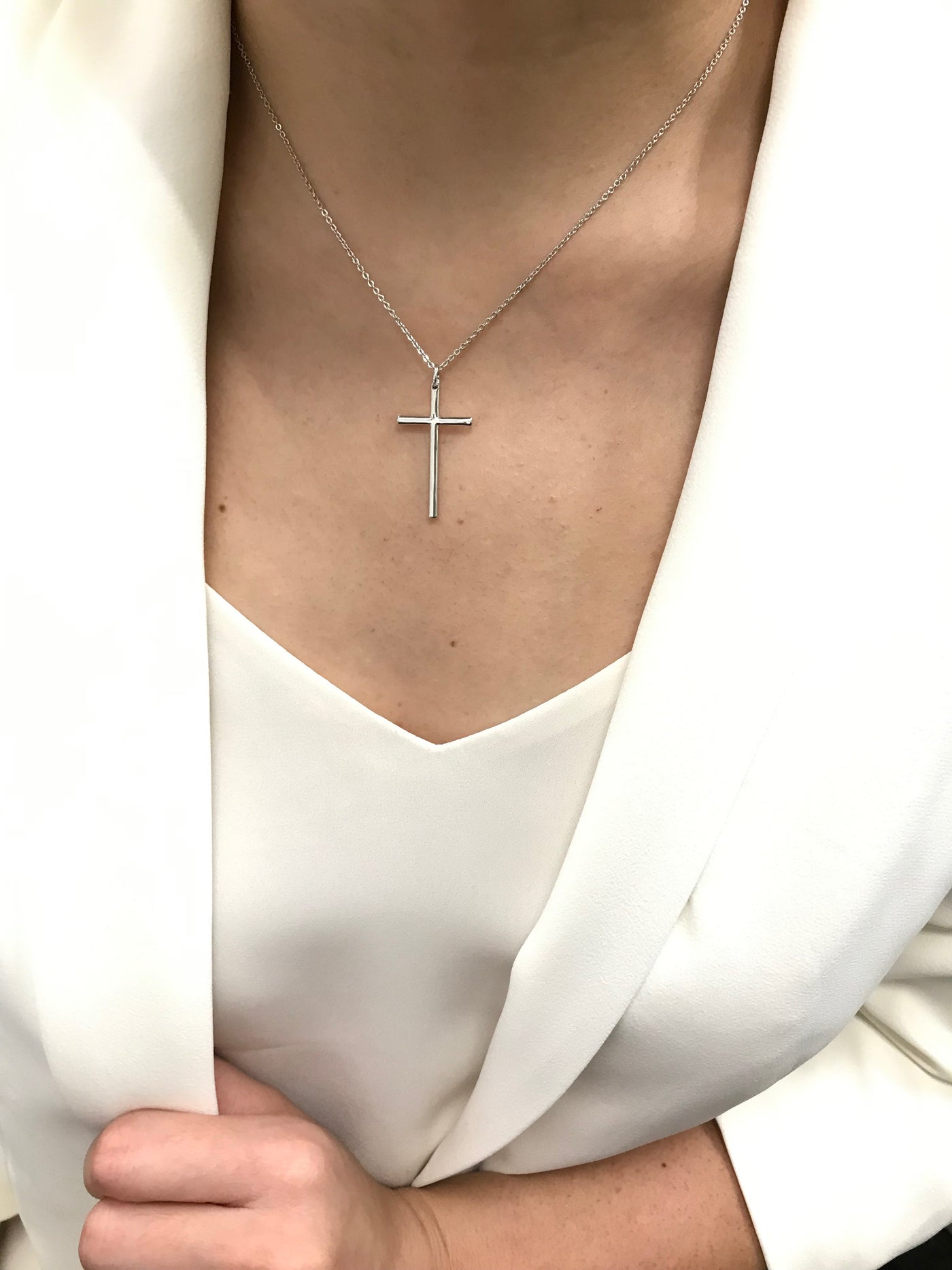 Classic Cross Pendant Necklace - White Gold